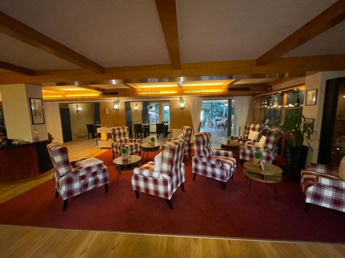 Berghotel Drei Brueder Hoehe Marienberg Bagian luar foto