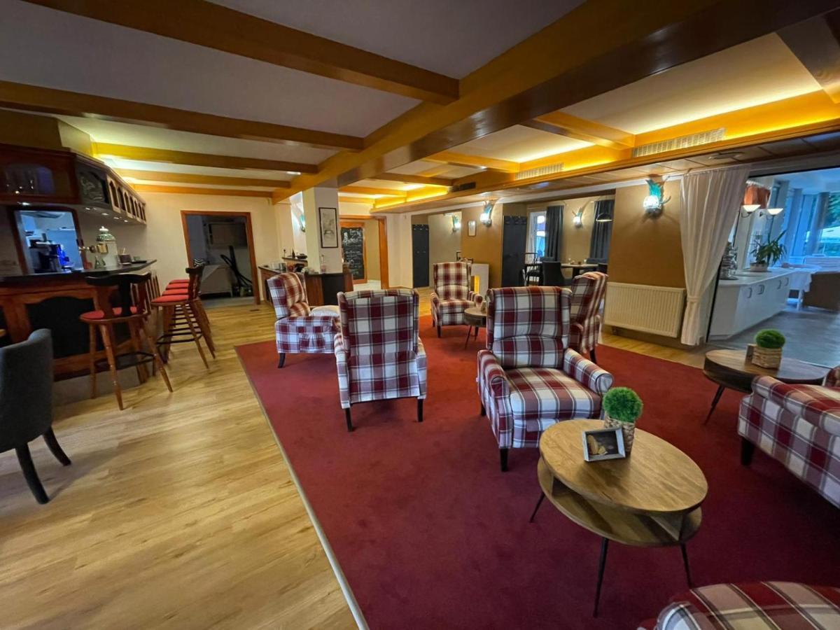 Berghotel Drei Brueder Hoehe Marienberg Bagian luar foto