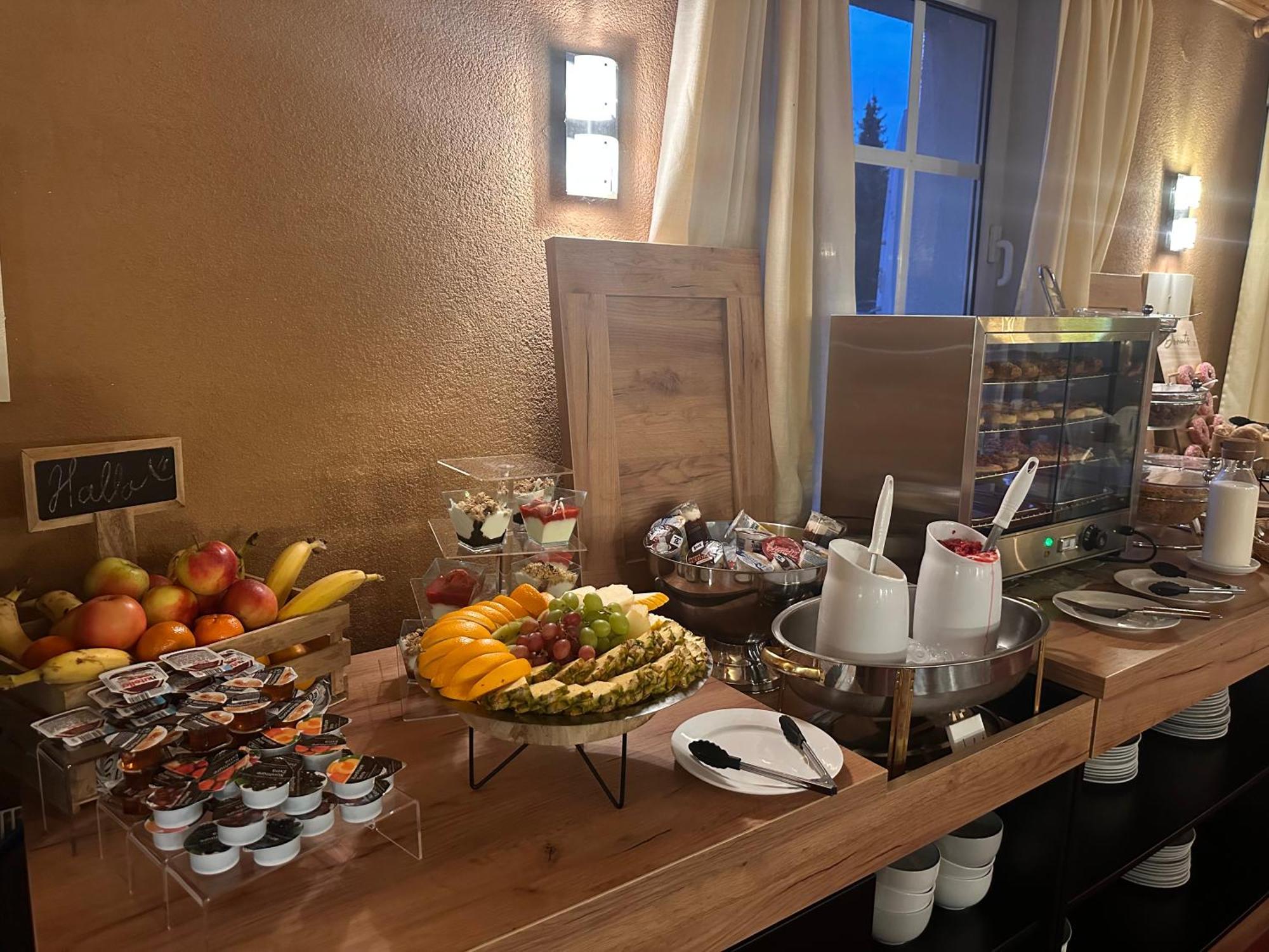 Berghotel Drei Brueder Hoehe Marienberg Bagian luar foto