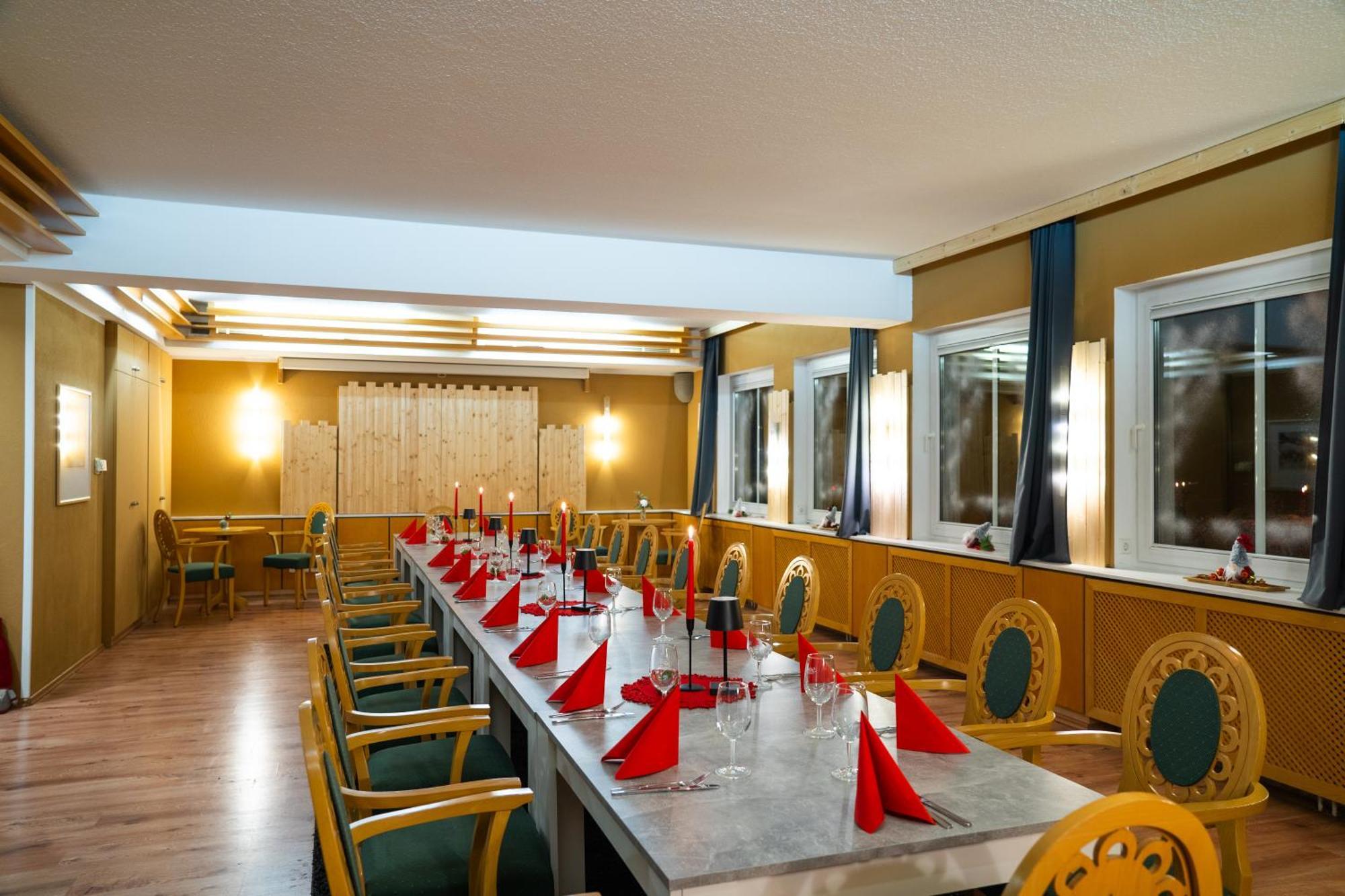 Berghotel Drei Brueder Hoehe Marienberg Bagian luar foto
